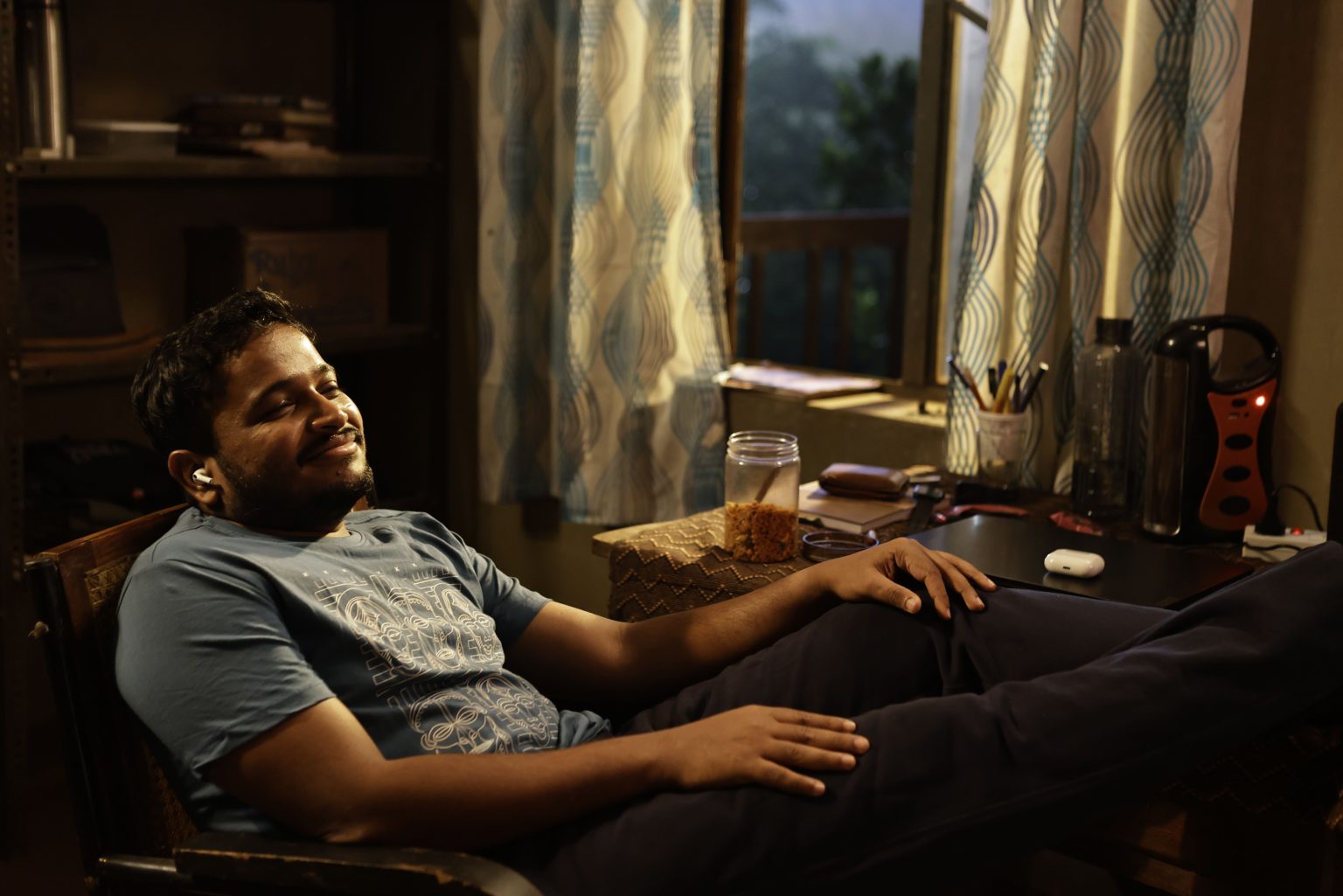 Gallery still